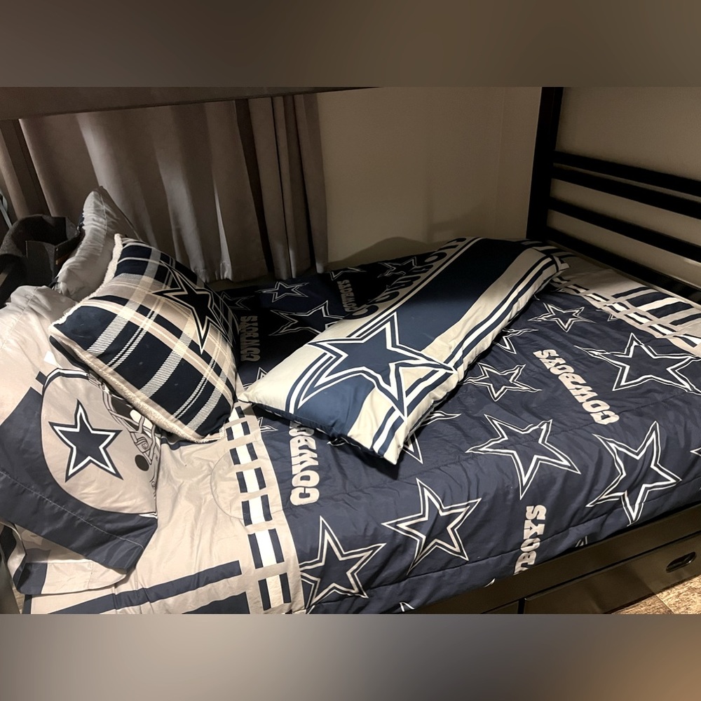 FULL SIZE DALLAS COWBOYS BED SET
